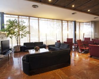Hotel Domo - Villafranca del Penedés - Lounge