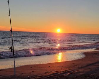 Direct Oceanfront Duplex With Large Decks Next To Oceanana Fishing Pier. - Atlantic Beach - Playa