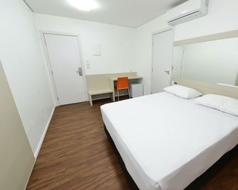 Hotel Panorama Economic - Ipatinga - Ložnice