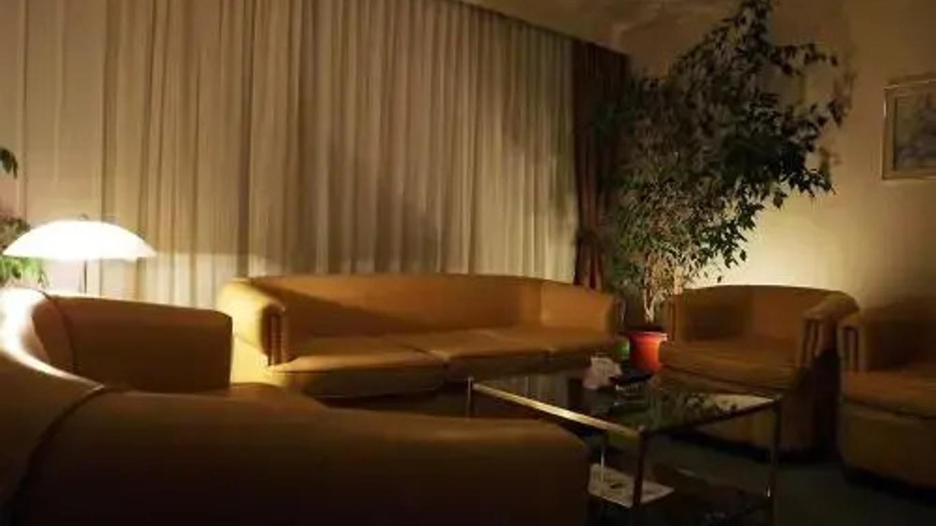 First Apart Hotel
