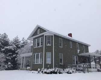 Woodland Gap is a large 3BR/2B house that has been in our family for generations - New Market - Gebouw