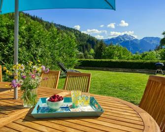 Luxurious house, gorgeous view in a charming environment - Saint-Jean-d'Aulps - Patio