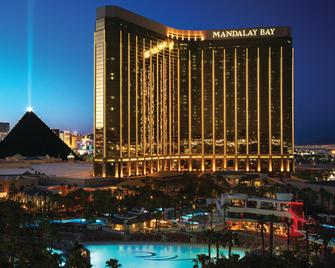 Mandalay Bay Resort and Casino - Las Vegas - Building