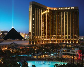 Mandalay Bay Resort and Casino - Las Vegas - Byggnad