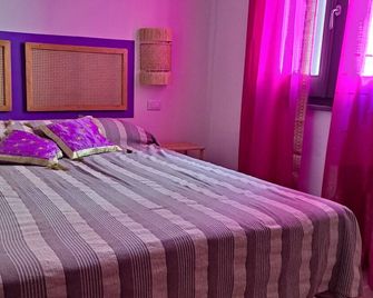 Profumo DI Calicanto B&b Glicine Room - Tresnuraghes