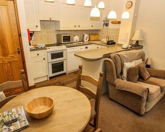 Juniper Cottage - Ambleside - Kitchen