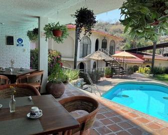 Hotel Ilebal - Cuernavaca - Pool