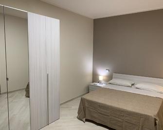 Hotel Del Lago - Telese Terme - Bedroom