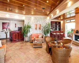Hotel Paralio - Posidi - Lobby