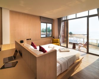 Koh Talu On Shore Hotel & Resort - Bang Saphan