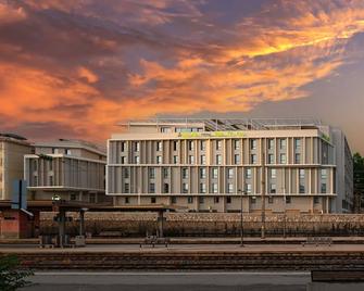 Hostel Le Hueb Toulon - Toulon - Bâtiment