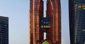 Bab Al Qasr Hotel - Abu Dhabi - Building