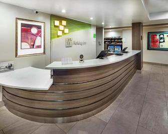 Holiday Inn Atlanta-Northlake - Atlanta - Front desk