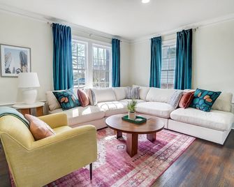 Dilworth Dream Cottage - Charlotte - Soggiorno