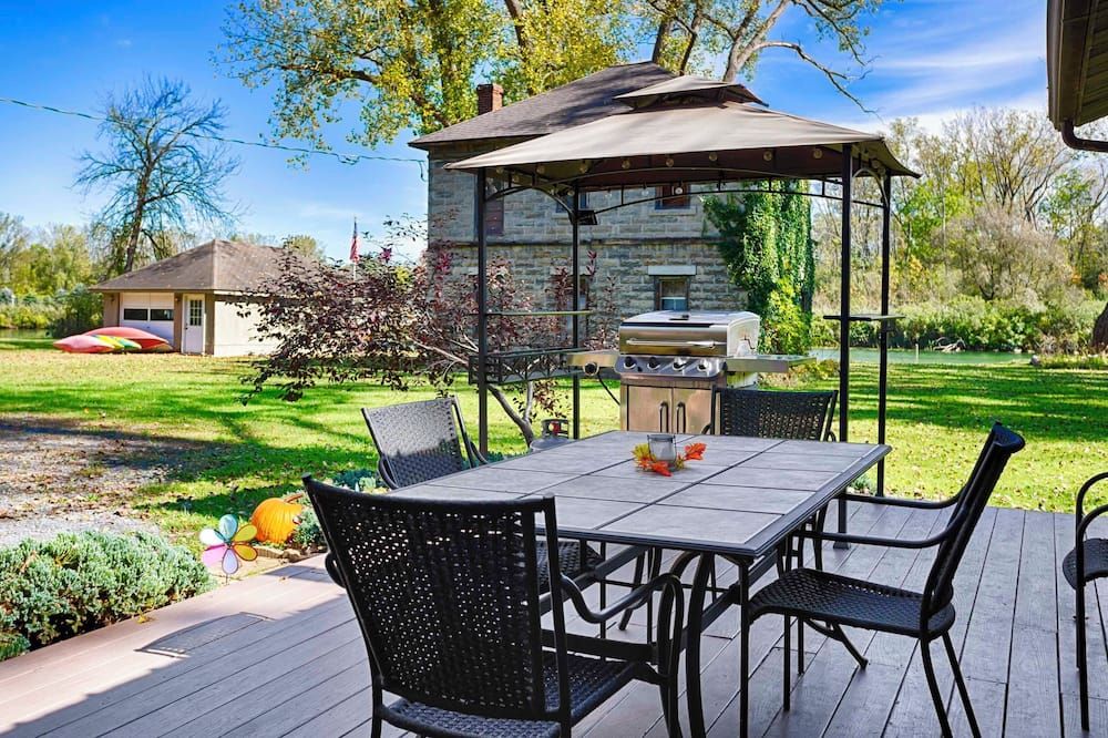 Riverside Retreat: Private Location and lake access! - وترلو (نيويورك) - شرفة مرصوفة