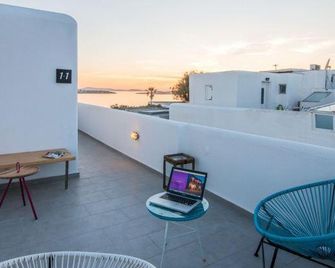 Orpheas Rooms - Mykonos - Balcony