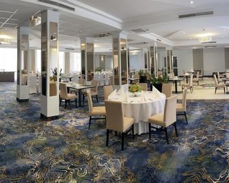 Hotel Ambasador Chojny - לודז' - מסעדה