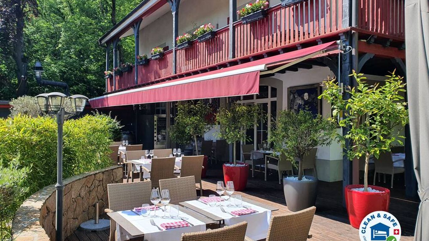 Chez Maman Hotel & Restaurant