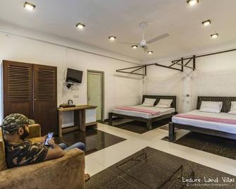 Leisure Land - Unawatuna - Bedroom