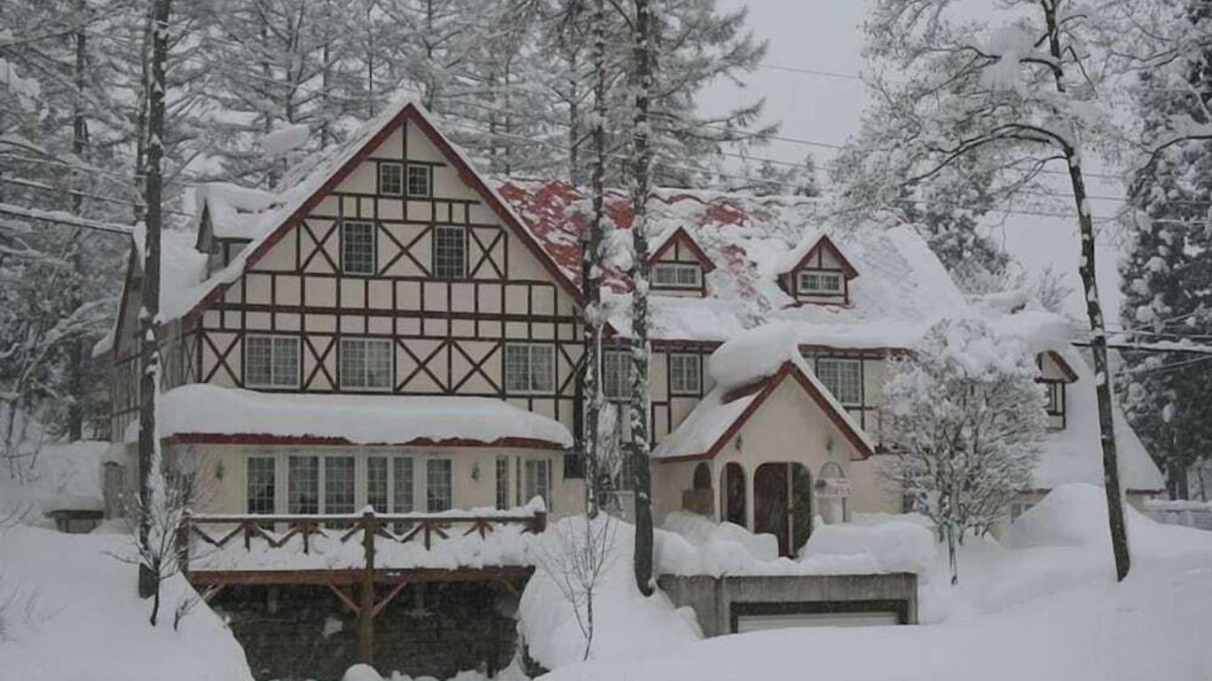 純購物中心含羞草飯店