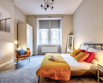 Stylish & Spacious 3 Bedroom Apt in Finnieston, West End - Glasgow - Habitación