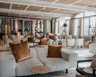 La Folie Douce Hotels Chamonix - שאמוני מון-בלאן - טרקלין