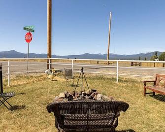 Cozy Cottage Close to Crater Lake - Fort Klamath - Balcony