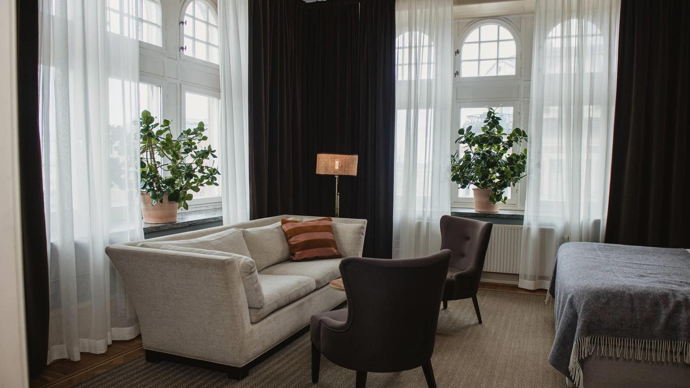 Home Hotel Christian IV