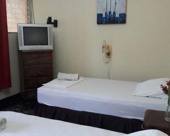 Hotel Yeland - Miramar - Bedroom