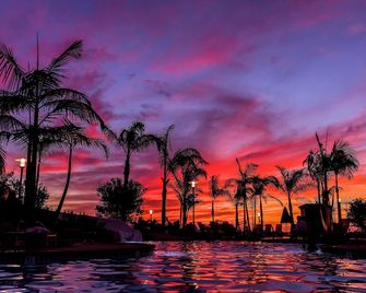 쉐라톤 칼즈배드 리조트 & 스파 - 칼즈배드 - 수영장