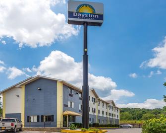 Days Inn by Wyndham Somerset PA I-70 I-76 - Somerset - Gebäude