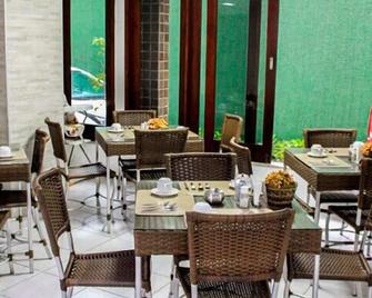 Abrolhos Praia Hotel - Fortaleza - Restaurante