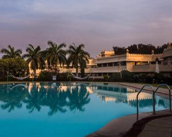 Vivanta Aurangabad - Aurangabad - Pool