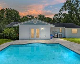 Tampa Disney Beaches 2 mins to I4 - Plant City - Pool