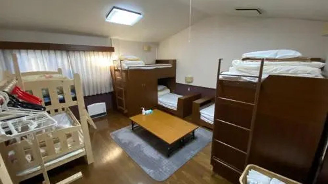 ゲストハウス西洞館