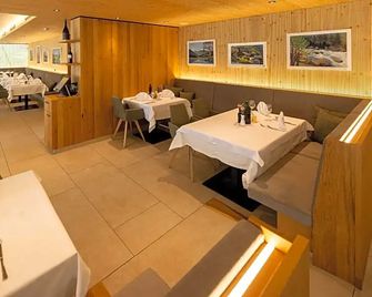 Hotel Restaurant Waldheim - 馬爹利 - 餐廳