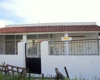 Village Type House without Luxuries Large and Affordable - Spata - Building