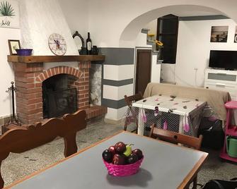 The little house in the Stazzema wood - Stazzema - Restaurante