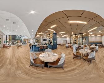 سونيستا إيرفين جون واين أيربورت - إيرفين - ردهة