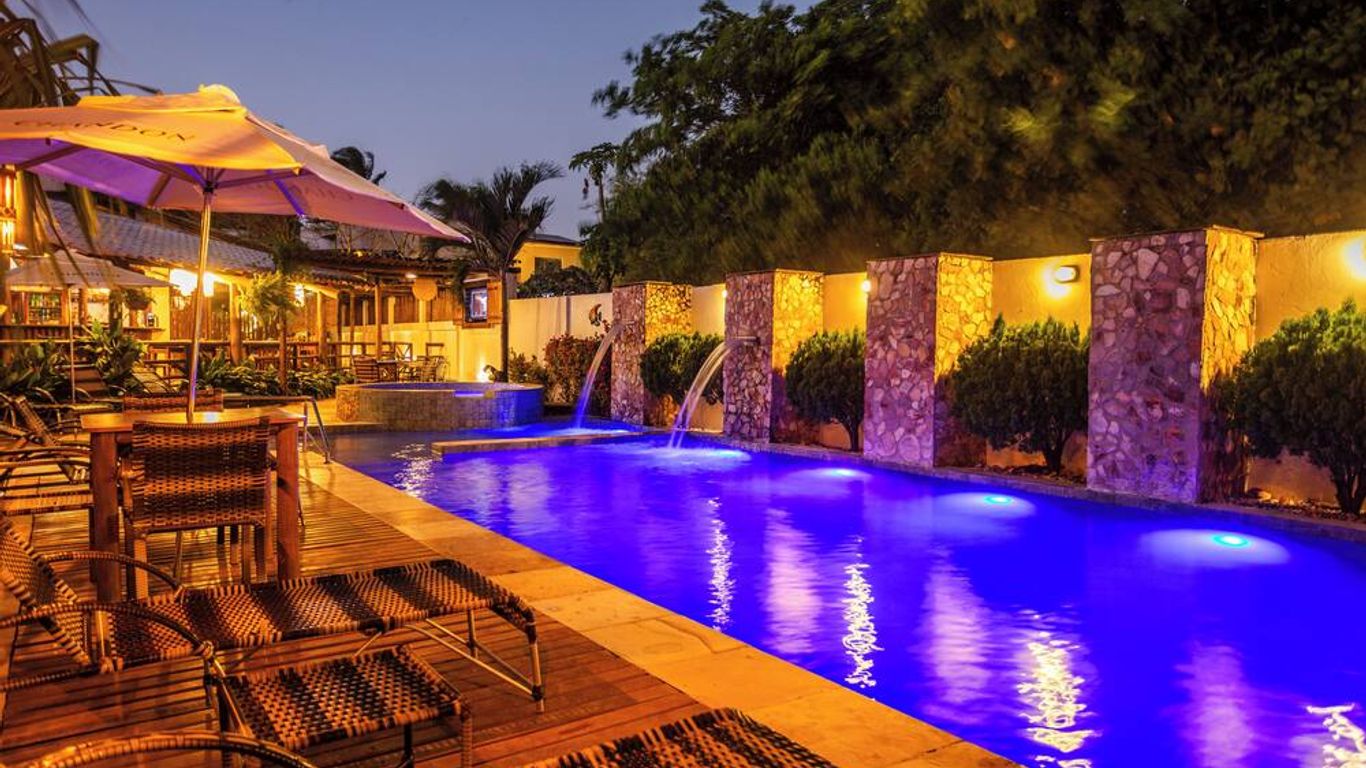 بوزادا كاركارا