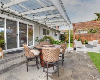 3M's Luxury Home with fast wifi and private garden near Santana Row - Santa Clara - Patio
