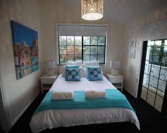 Amore At The Beach - Nelson Bay - Bedroom
