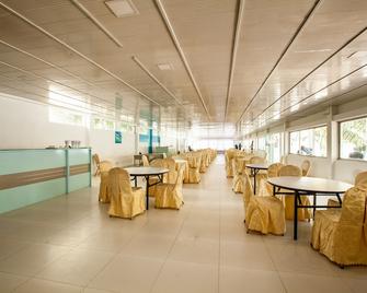 Fantasy Hotel & Resort - St. Martin's Island - Restaurant