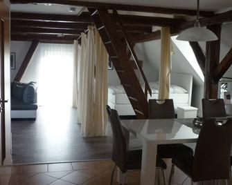Apartment Paul Garden Playground - Sietow - Comedor