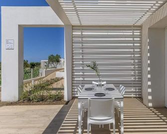 Stunning Capo Falcone Charming Apartments, 1 Bed Comfort Apt sleeps 4 with Child - Stintino
