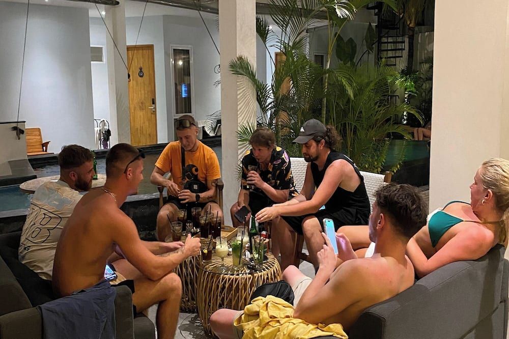 Coco & Pineapple Pants Hostel - North Kuta