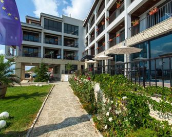 Regina Maria Spa Design Hotel - באלצ'יק - בניין