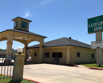 Luxury Inn & Suites Liberty - Liberty
