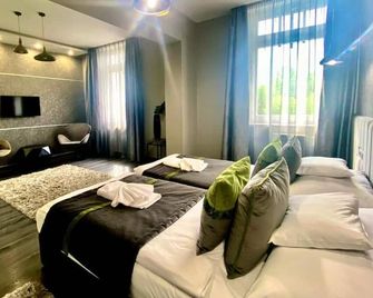 Hotel Central - Kecskemét - Habitación
