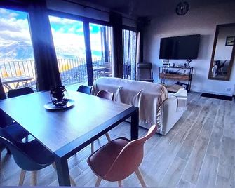 Chalet 'L'Aster' 6/7pers, breathtaking view, 150m from the slopes, Risoul resort 1850 - Risoul - Salle à manger